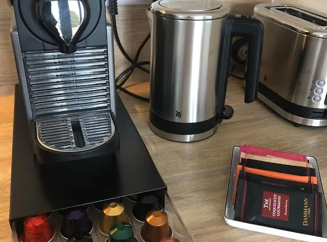 Cocoon Retreat * Chantilly